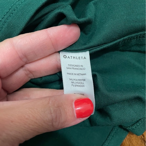 Athleta Scoop Neck Green Tee Size Small, NWOT - Picture 5 of 6